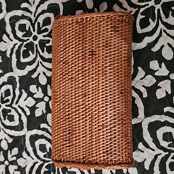 Rattan crossbody bag - Picture 10 of 10